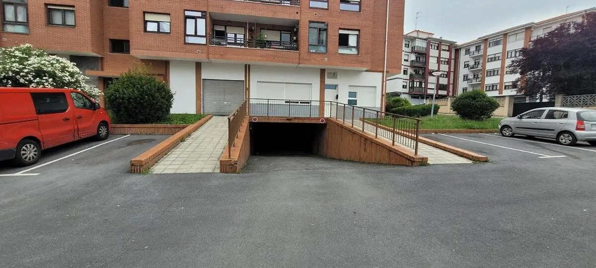 Berango Cozy Home Parking